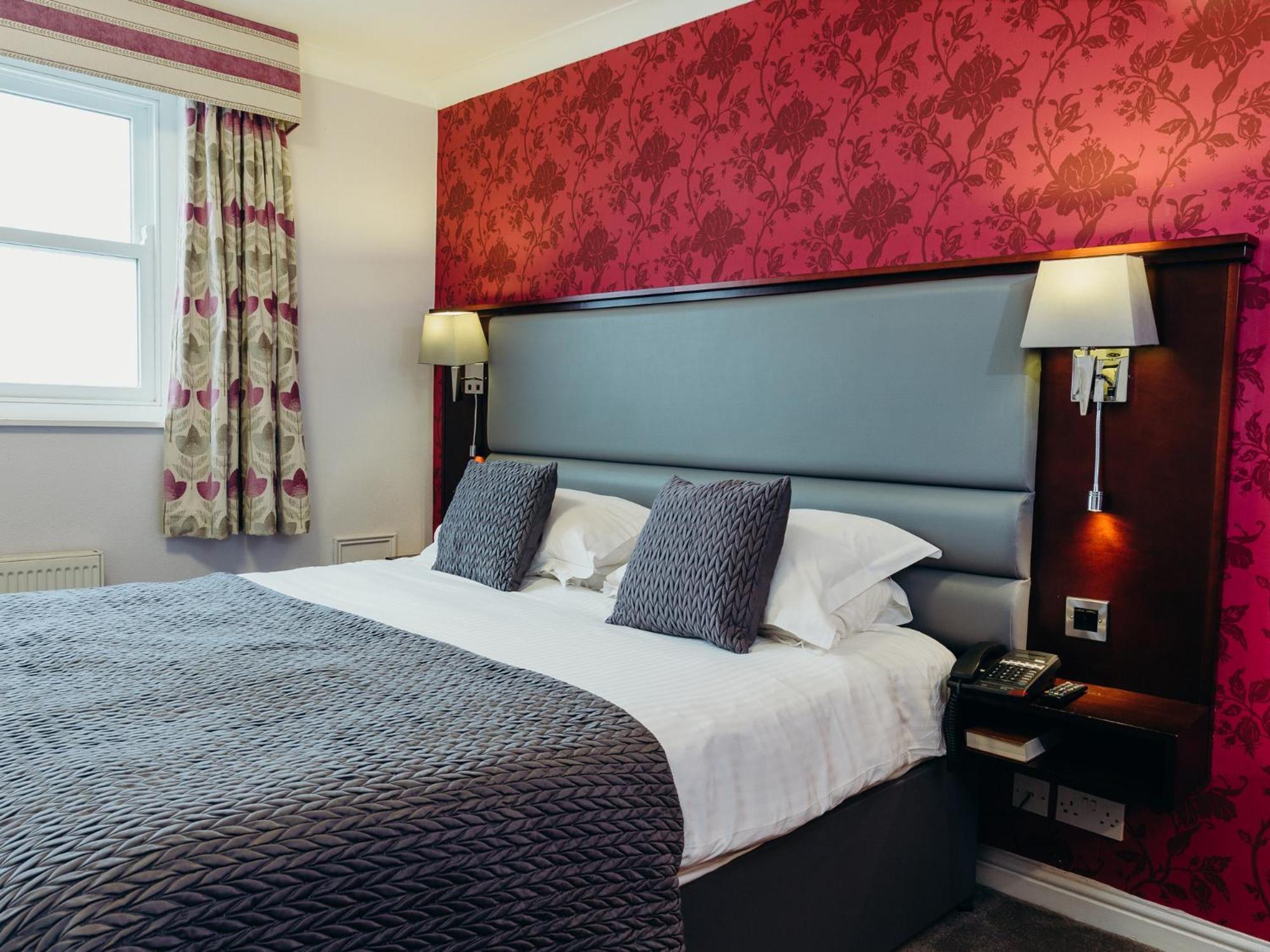 Crown Spa Hotel Scarborough By Compass Hospitality Exterior photo